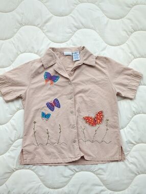 White Stag Vintage Short Sleeve Button-Up Shirt with Butterfly Embroidery